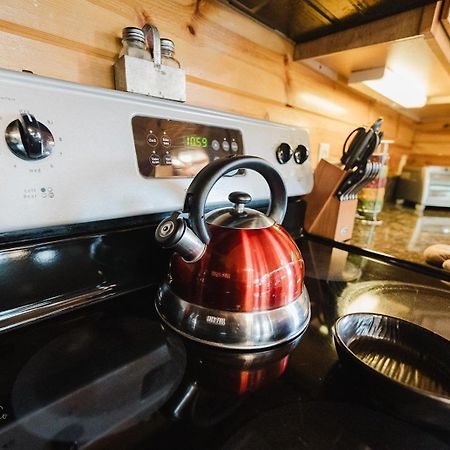 Little Sugar Camp Villa Sevierville Exterior photo