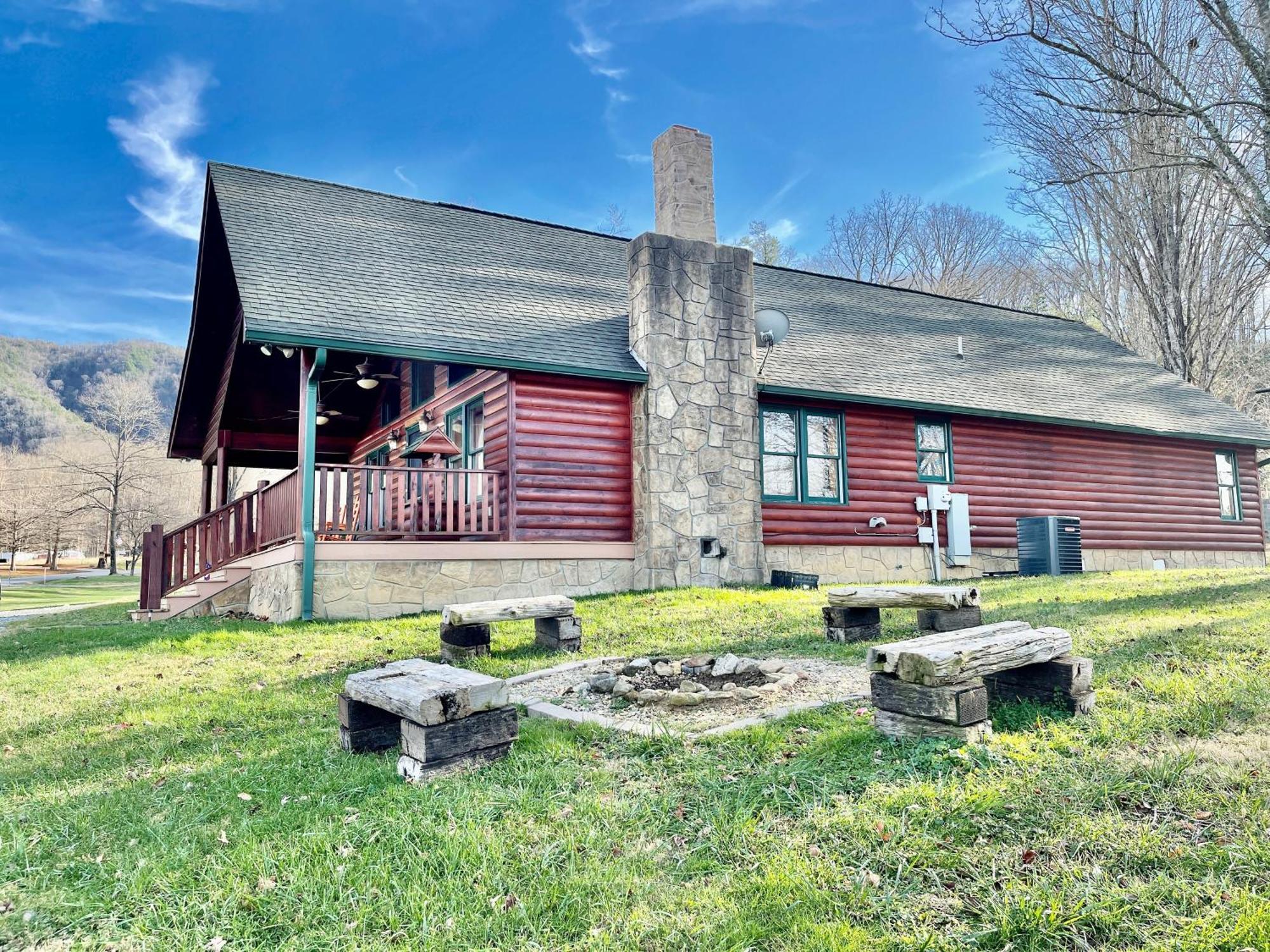 Little Sugar Camp Villa Sevierville Exterior photo
